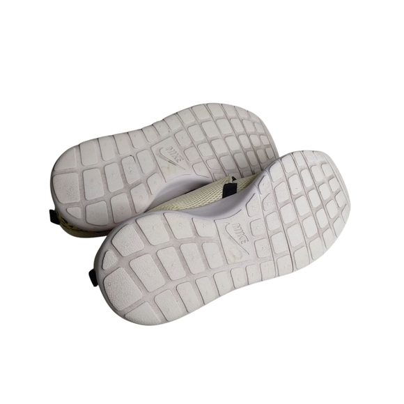 Nike White Roshe Running Shoes Sneakers Lace Up breathable Sz 7Y Youth Girls 7 - Picture 7 of 9